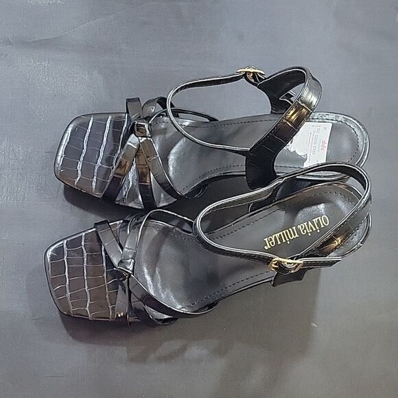 BRAND NEW OLIVIA MILLER HIGH BLOCK HEEL OPEN TOE ADJUSTABLE BUCKLE SANDAL - Picture 6 of 14